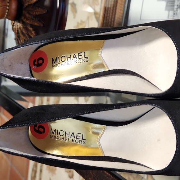 M. KORS, SEXY HEELS - Picture 4 of 7